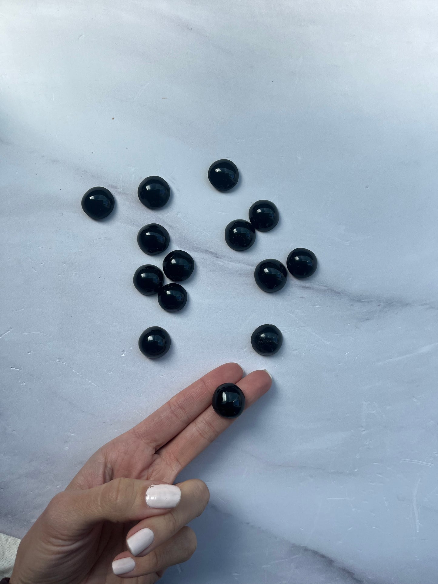 OMBLIGUERA OBSIDIANA