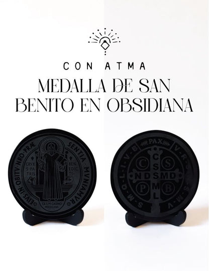ESPEJO DE OBSIDIANA CON MEDALLA DE SAN BENITO