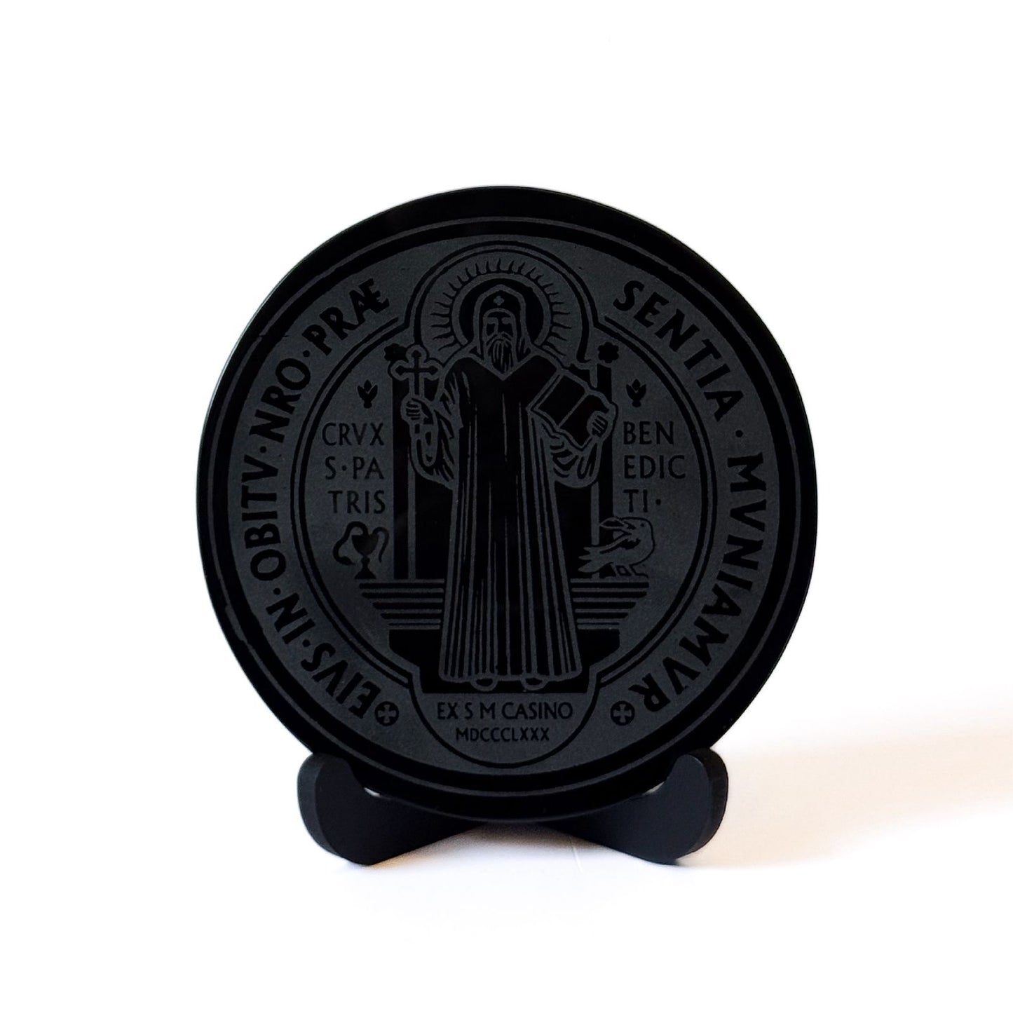 ESPEJO DE OBSIDIANA CON MEDALLA DE SAN BENITO